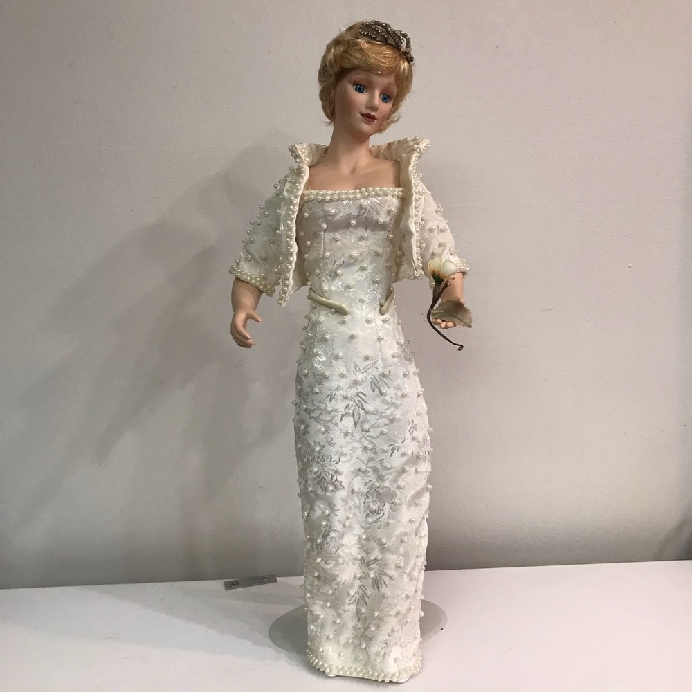 Ashley Belle 1-6000 Princess Diana Bisque Porcelain Doll Limited Edition
